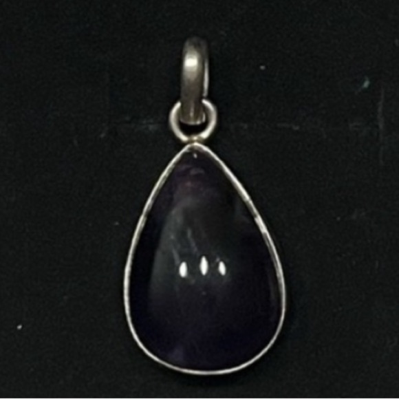 Sterling silver purple stone pendant - Picture 2 of 9